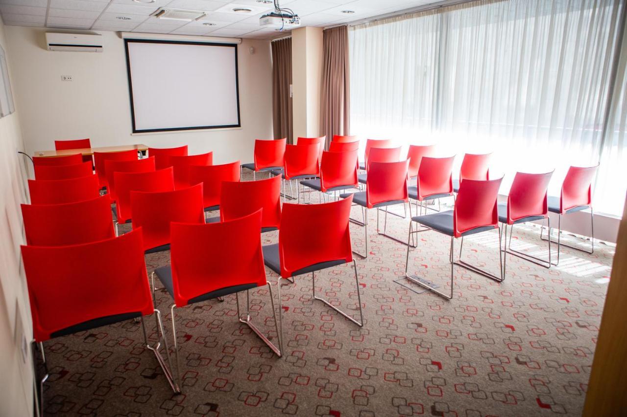 Ibis Kaunas Centre Екстер'єр фото