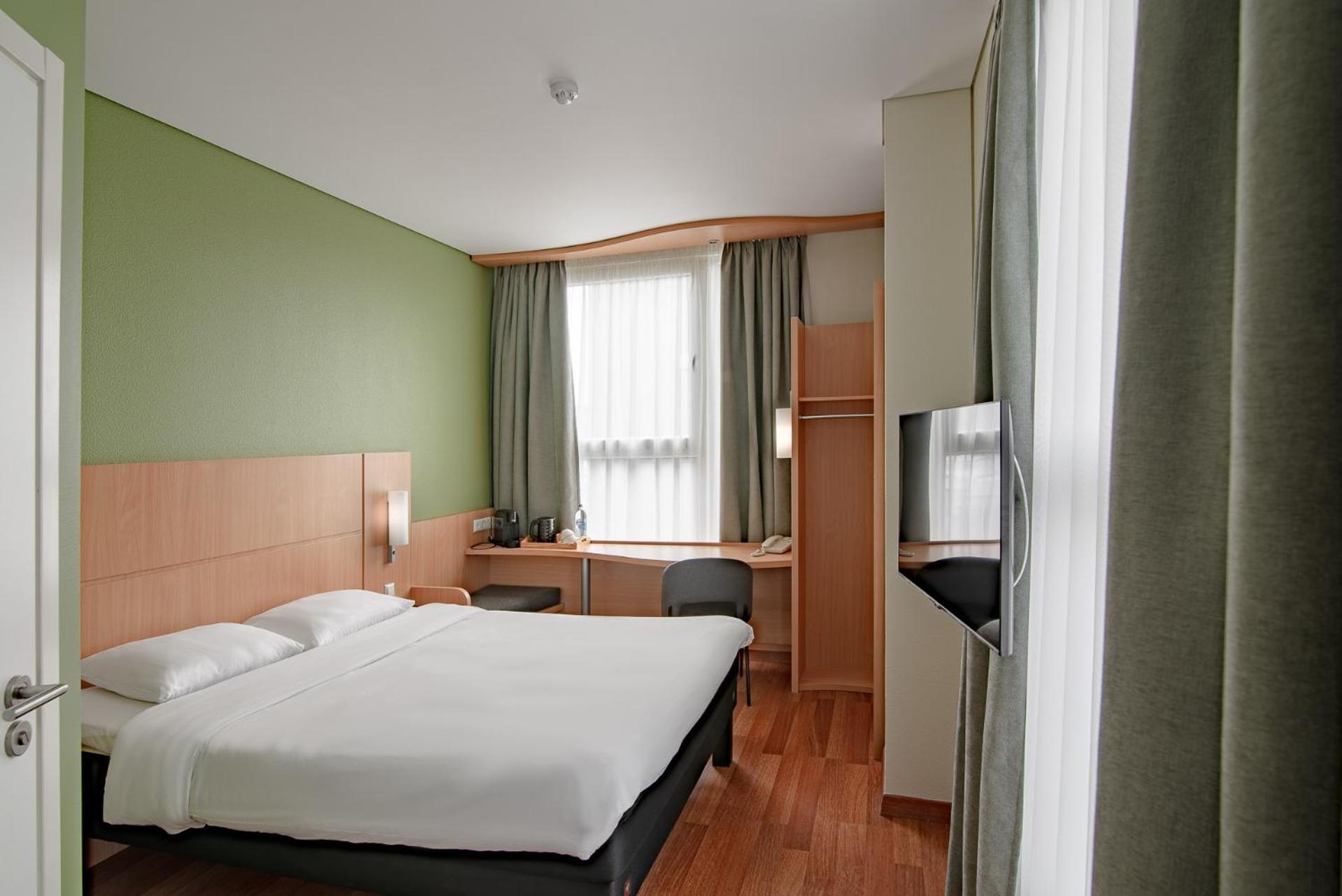Ibis Kaunas Centre Екстер'єр фото